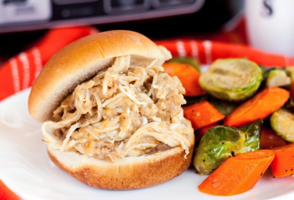 crockpot shredded chicken sandwich recipe
