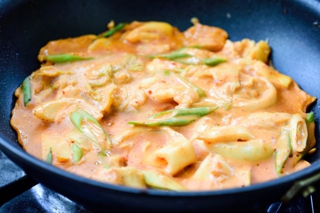 Kimchijeon (Kimchi Pancake) DSC0775 2 640x427 - Kimchijeon (Kimchi Pancake)