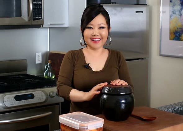 Traditional napa cabbage kimchi (Tongbaechu-kimchi: 통배추김치) 20 kimchi_onggi (포기김치)