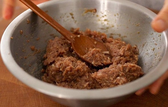 King-size kimchi dumplings (Kimchi-wangmandu) 33 mandu filling beef