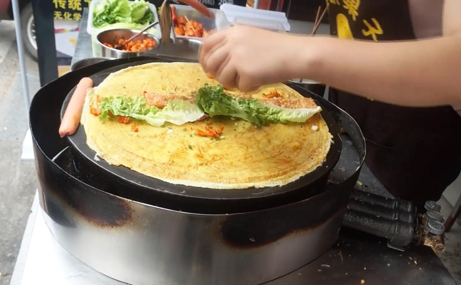 Jianbing (Chinese Crepes) – 15 Minutes Chinese Street Food 25 Street food jianbing