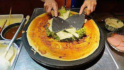 Jianbing (Chinese Crepes) – 15 Minutes Chinese Street Food 22 Street food jianbing
