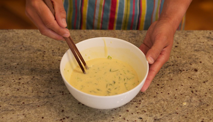 Jianbing (Chinese Crepes) – 15 Minutes Chinese Street Food 32 jianbing step6