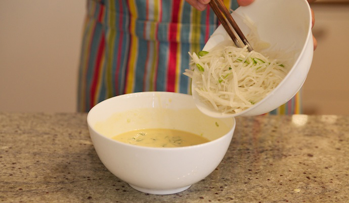Jianbing (Chinese Crepes) – 15 Minutes Chinese Street Food 33 jianbing step7