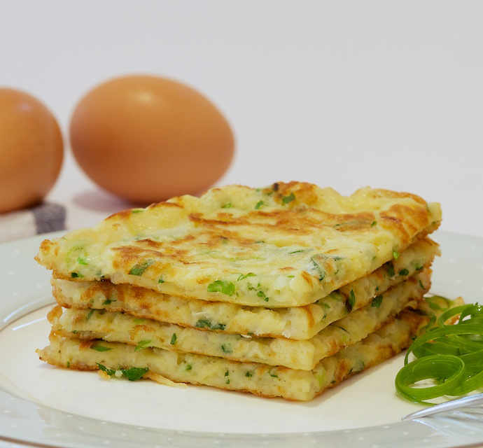 Jianbing (Chinese Crepes)