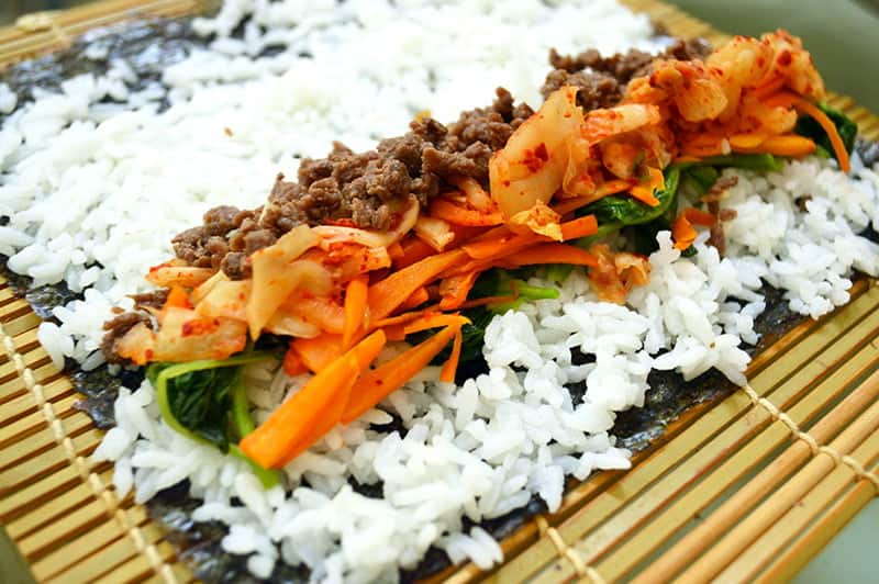 Kimchi Kimbap - Jaja Bakes - http://heyreviewfood.com 15 kimbap filling 2
