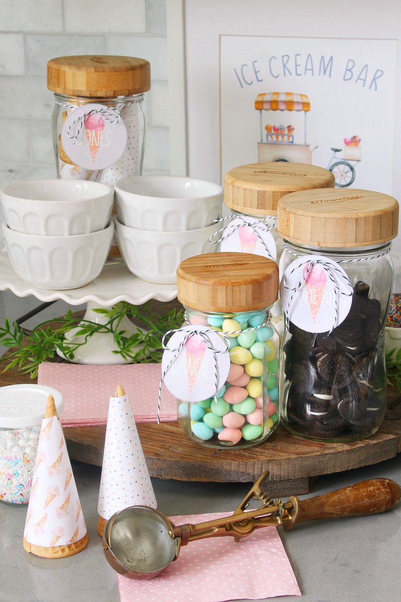 Ice Cream Sundae Bar Printables 39 Ice cream sundae bar with free printables.